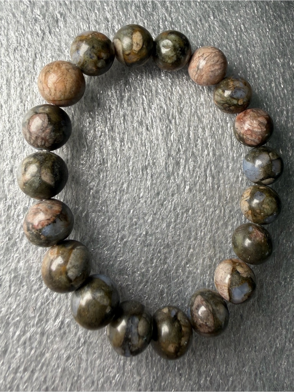 Beautiful 10MM Que Sera Stone Natural Crystal Bracelet